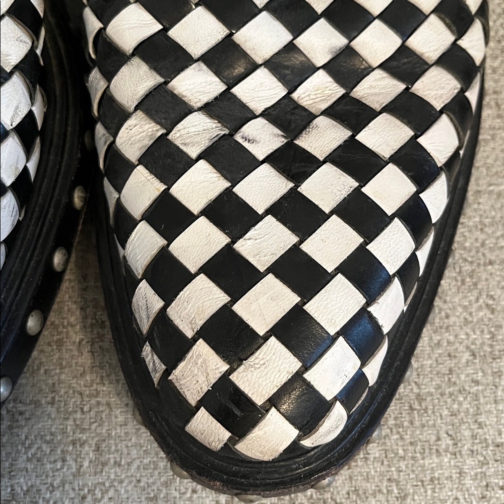 Givenchy Black & White Leather Shoes 10/43 - Picture 2 of 7